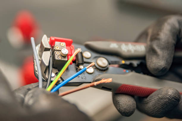 Best Circuit Breaker Repair  in Willow Springs, MO